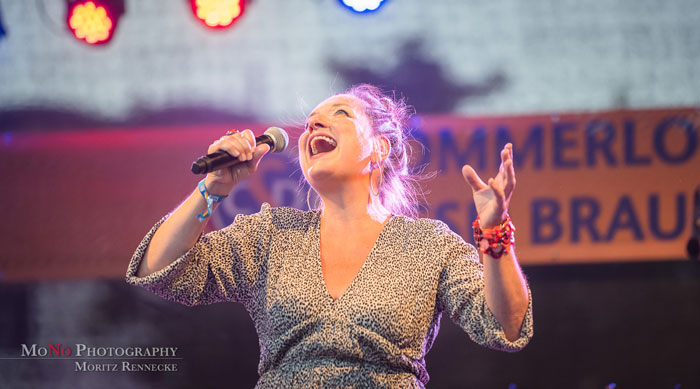 Betty_LaMinga_Entertainment_Musik_Show_Improvisationstheater_Gala_Theater_Band_Soul_2023-home-aktuelles-esc